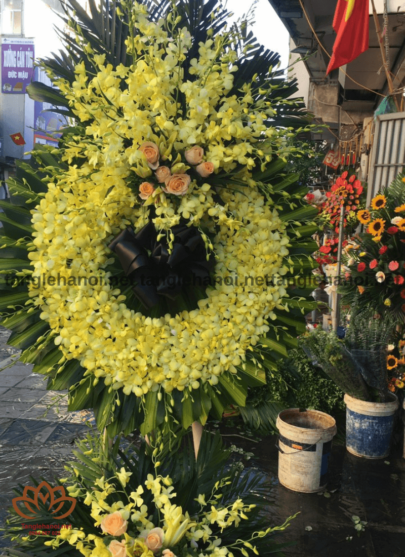 Mẫu vòng hoa tang lễ 12